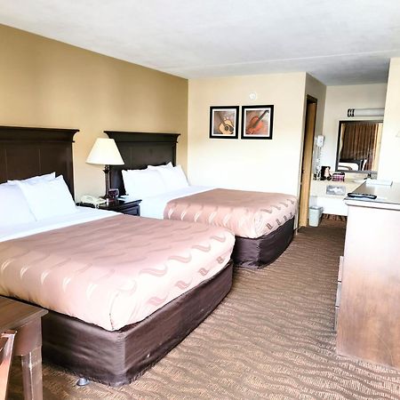 Quality Inn West Branson Kültér fotó