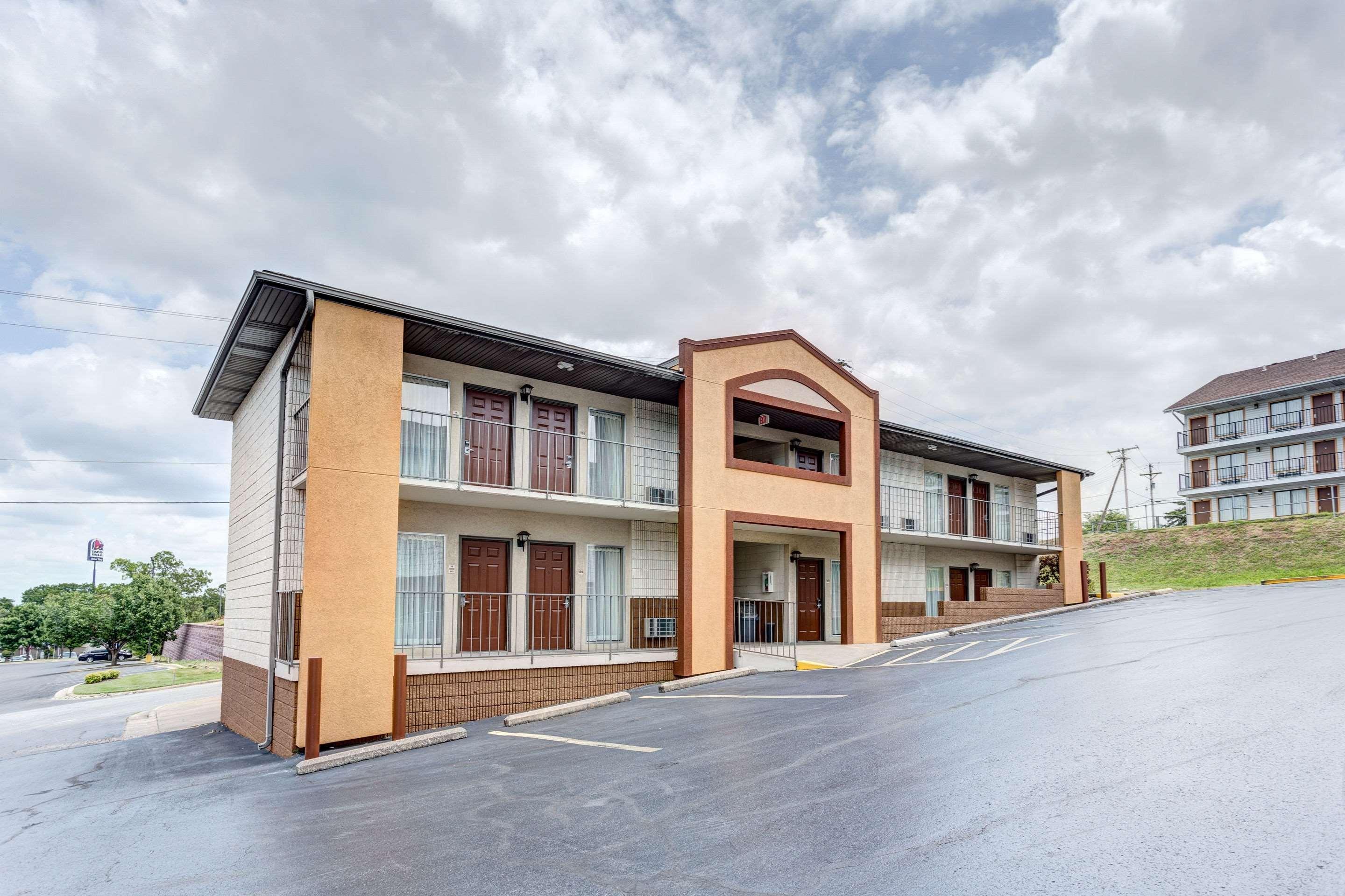 Quality Inn West Branson Kültér fotó