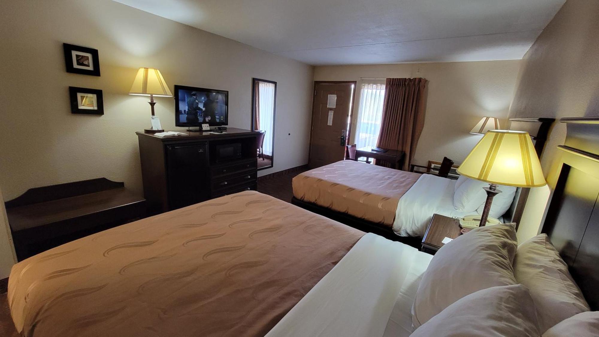 Quality Inn West Branson Kültér fotó